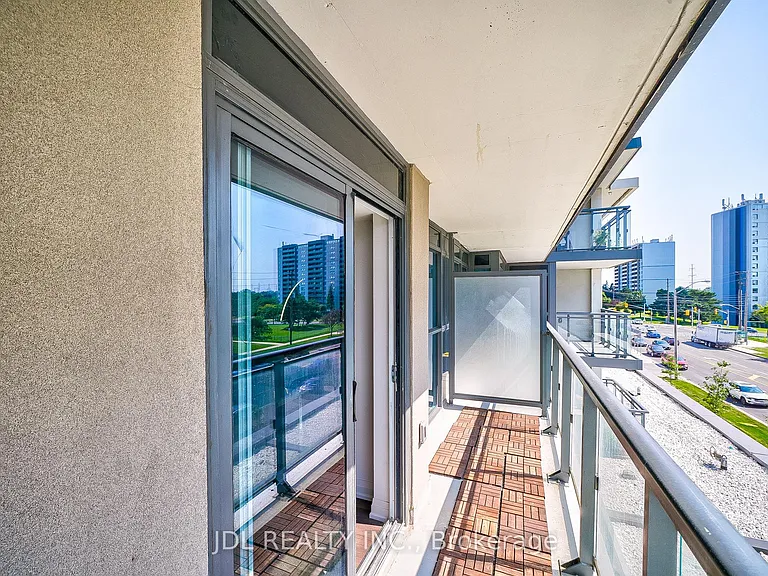 20 Meadowglen Pl #334 — Photo 29