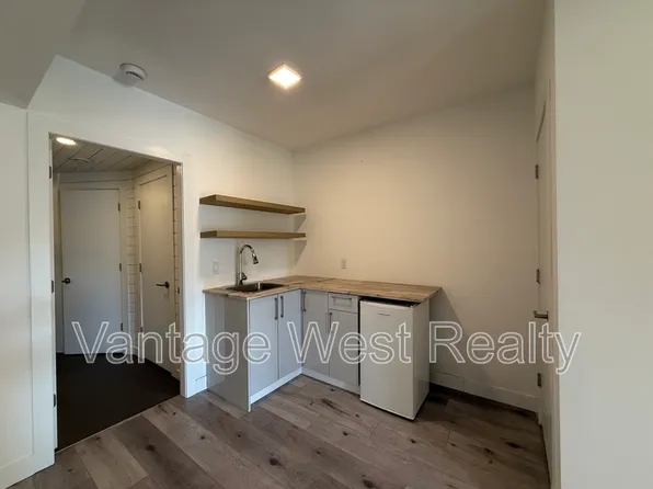 3859 Carrall Rd #2, West Kelowna, BC V4T 2C7