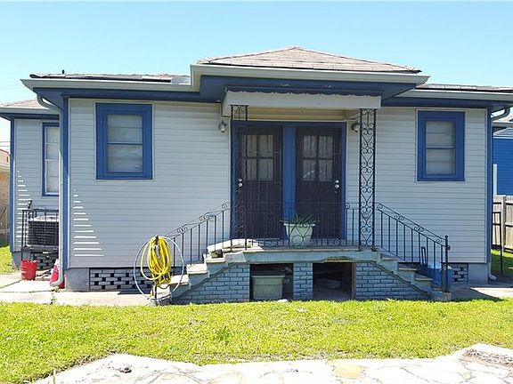 2nd image of 1831-33 Mazant St