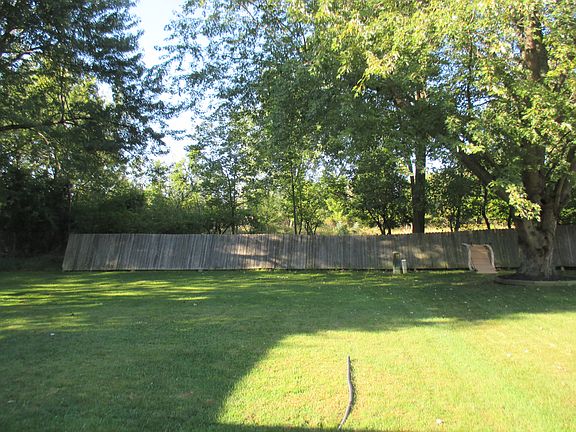4th image of 110 Northridge Dr