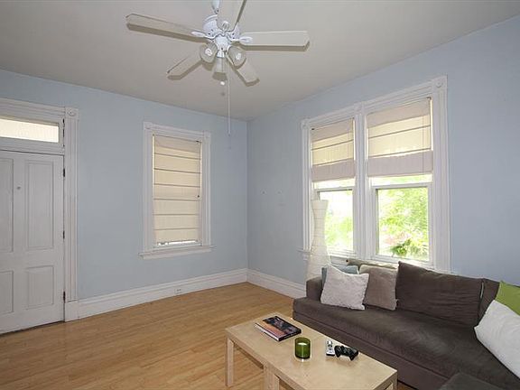 3rd image of 3454 Golden Ave