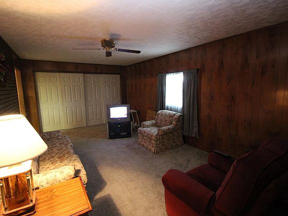 2nd image of 544 Wagner Ave