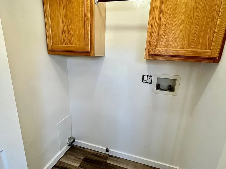 4108 Redondo Beach Blvd — Photo 11