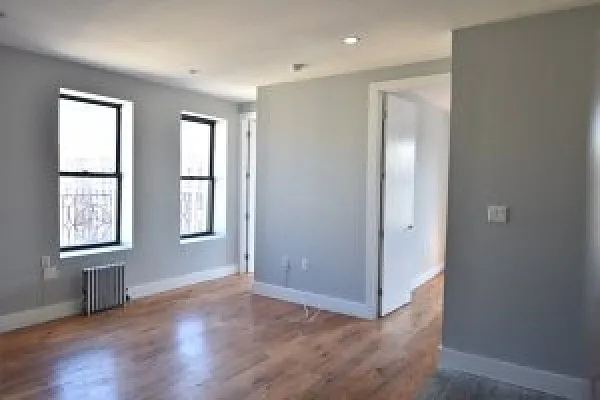 Rented by Bohemia Realty Group | media 32