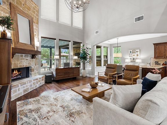 4th image of 208 Santaluz Ln