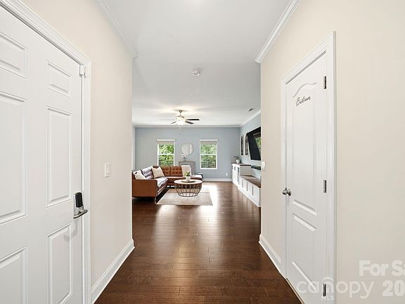 5th image of 621 Cape Fear St