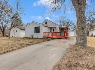 133 4th Ave, Spicer, MN 56288