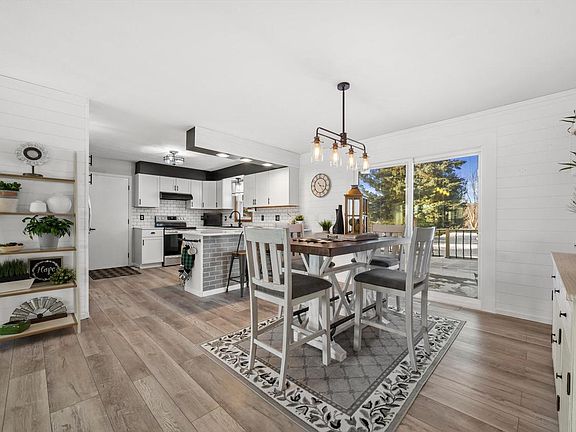 2nd image of 202 Highland AVENUE