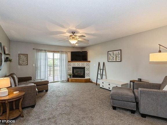 5th image of 887 Karisa Ln