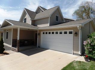 714 Park Ave, Iowa Falls, IA 50126