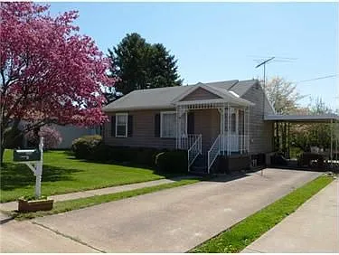 2909 20th Street Ext photo 1