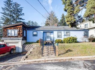 1215 NE Myrtle St, Pullman, WA 99163