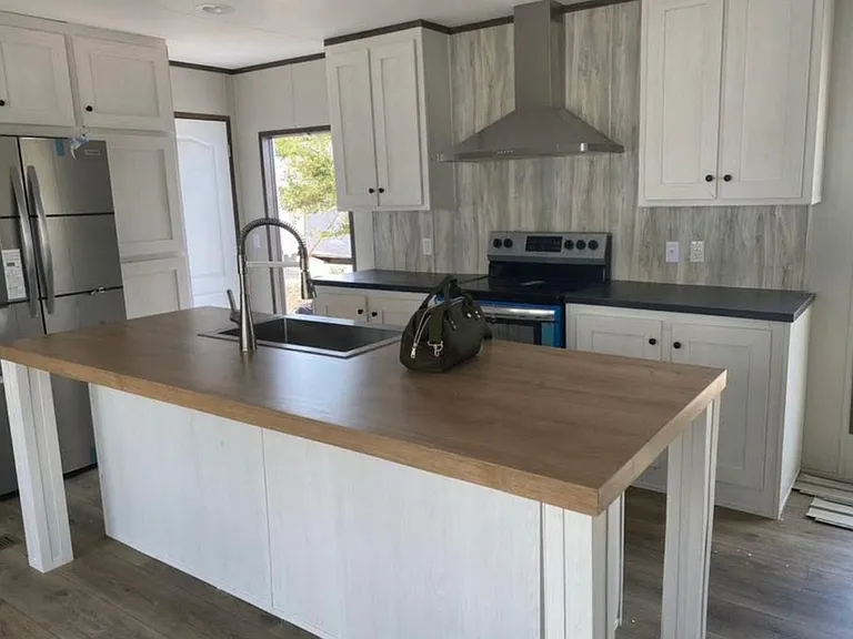 161 Private Road 6047 — Photo 10