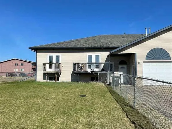 10310 E 98th St Unit B, High Level, AB T0H 1Z0