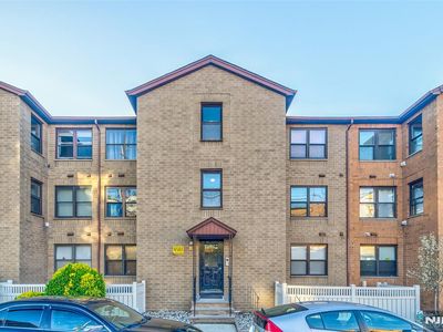 6503 Liberty Ave APT E3, North Bergen, NJ, 07047