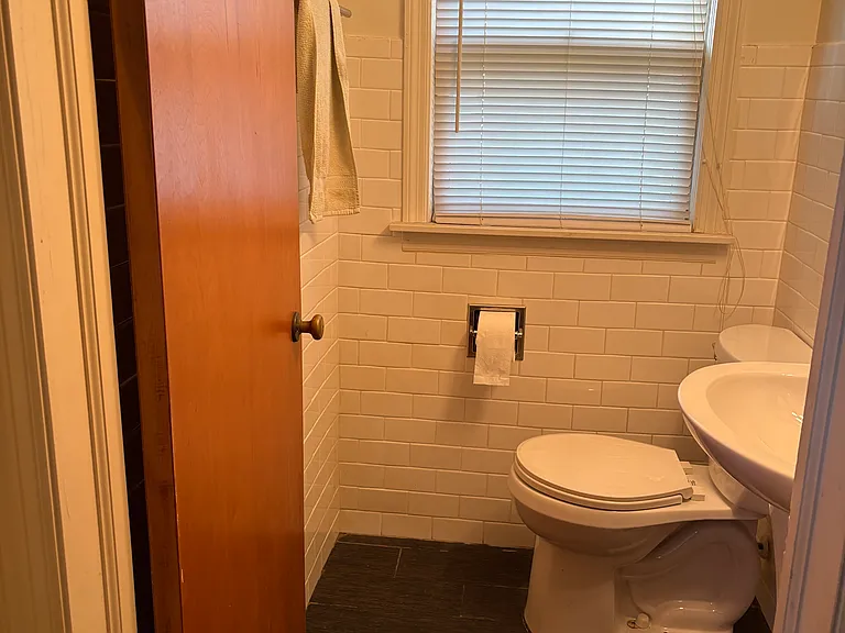 8218 Meadow Ln — Photo 7