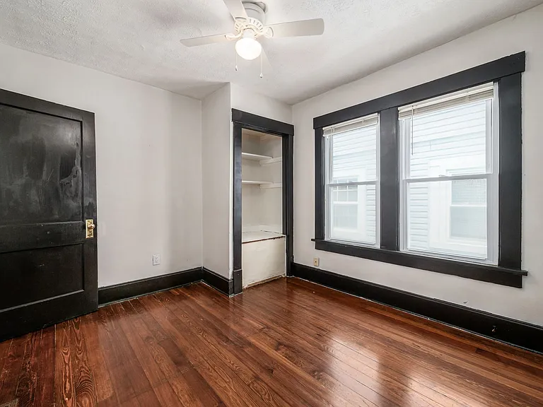 662 E Whittier St #662 — Photo 10