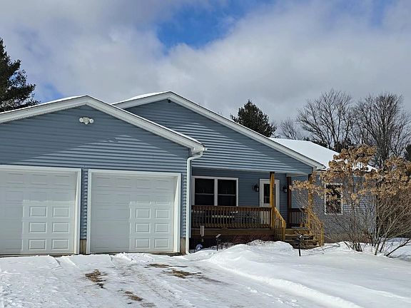 2nd image of 26 Valley Road