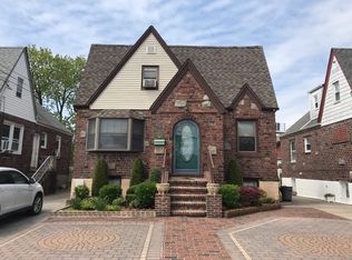 15830 96th St, Howard Beach, NY