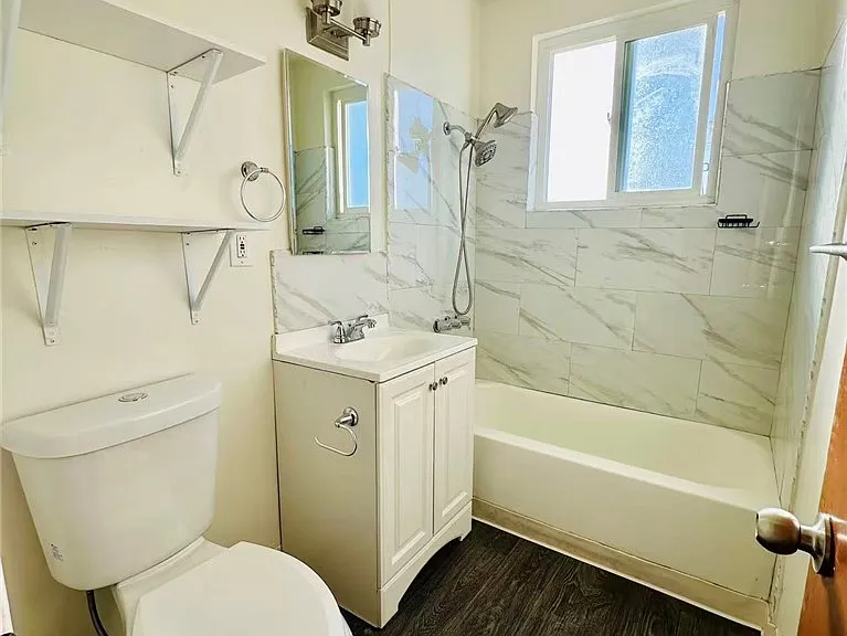 933 N Alameda Ave #6 — Photo 5
