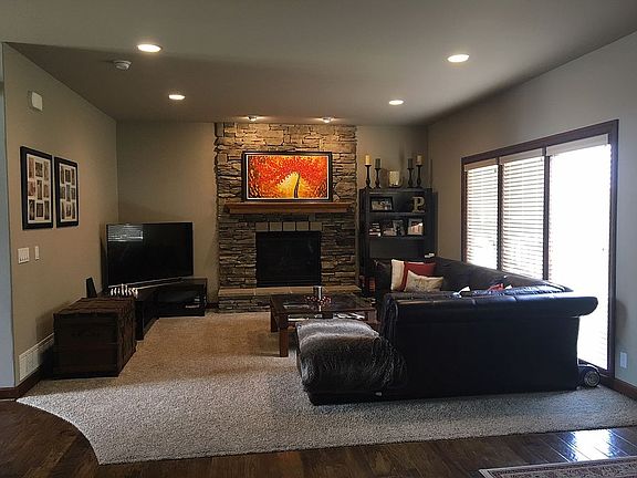 4th image of 217 Oakmont Dr