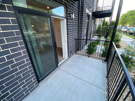2nd image of 4418 N Austin Ave #101