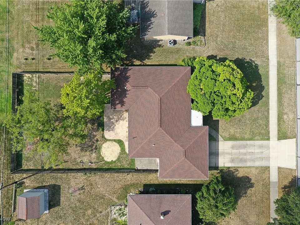 5664 Pinnacle Park Dr, Seven Hills, OH 44131 | Zillow