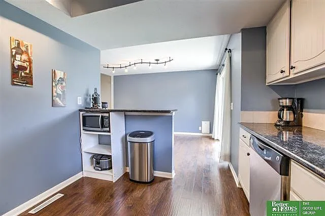 12073 Burdette Cir — Photo 12