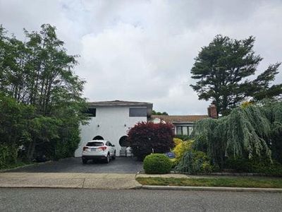 2 Sullivan Dr, Jericho, NY, 11753