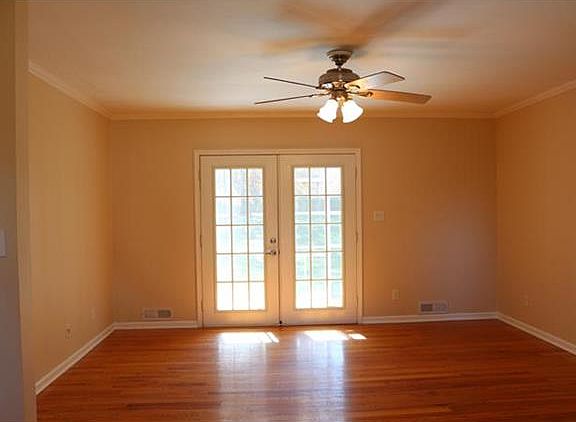 2nd image of 1405 E 108th Ter