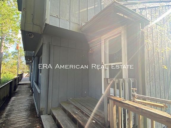 2nd image of 200 White St
