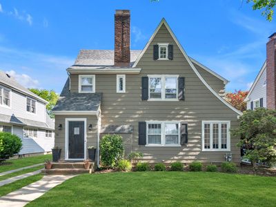 78 Huron Road, Floral Park, NY, 11001