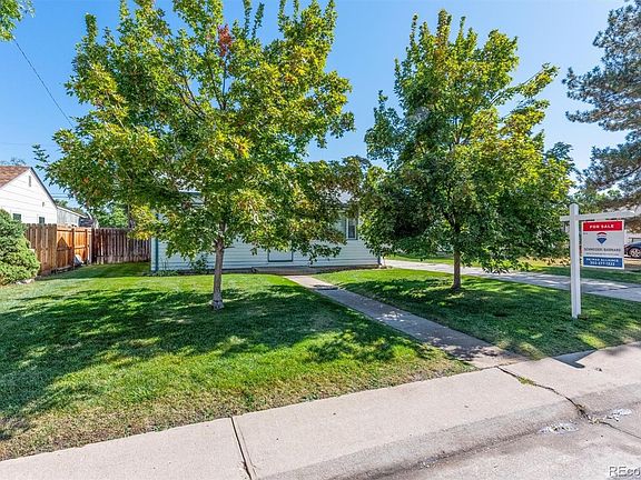 4th image of 2620 S Green Ct