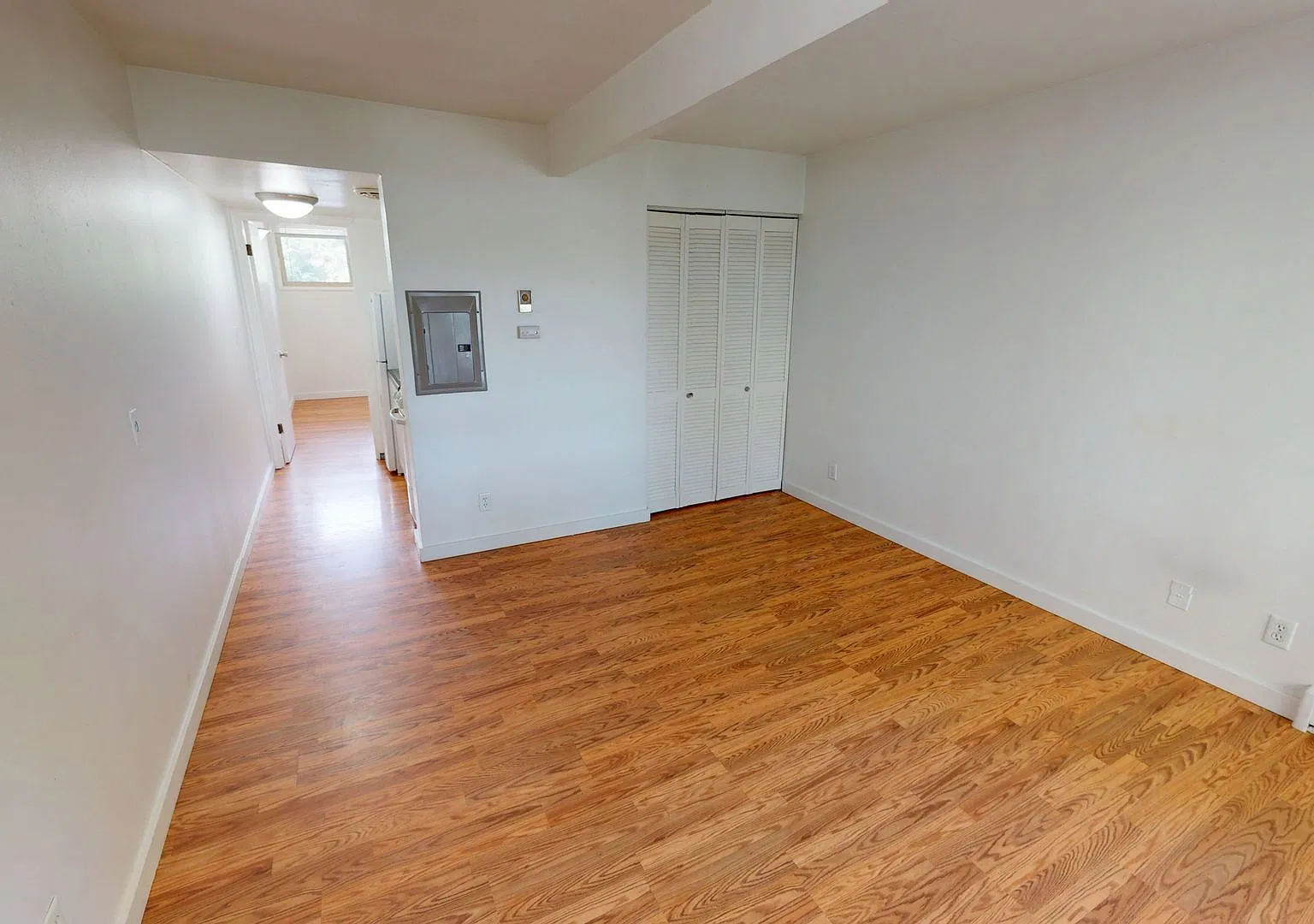 Penrith Apartments - Walk to UW or U-Village! — Photo 3
