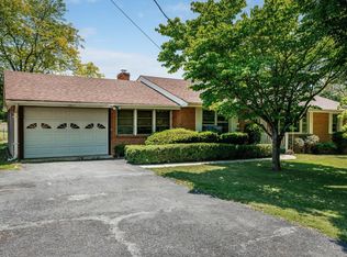 3252 Lyndhurst Rd, Stuarts Draft, VA 24477