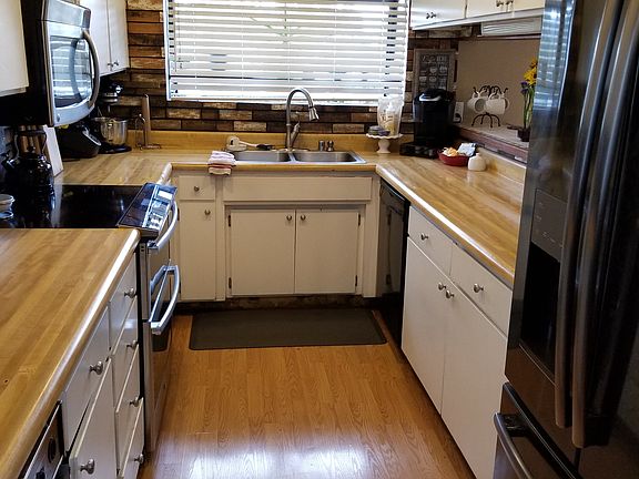 5th image of 11252 Torrey Pines Dr