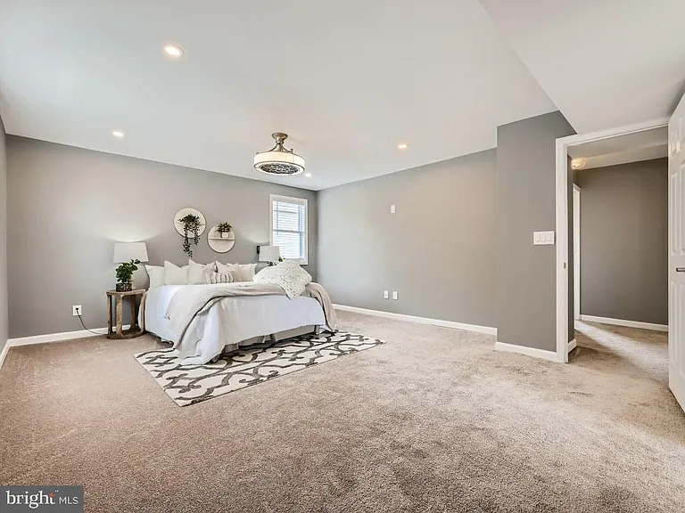 1826 Fairview Ave — Photo 28