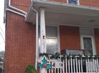 222 N Broad St, Waynesboro, PA
