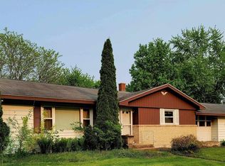 409 Sunset St, Portage, WI 53901