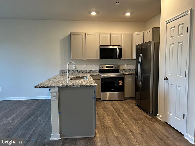 224 Caterpillar Dr — Photo 17