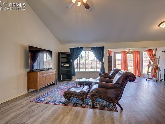 5th image of 7970 Sangor Dr