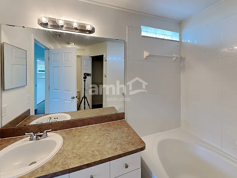 9643 Patrician Dr — Photo 12
