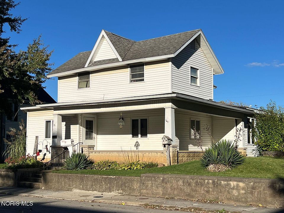 1st image of 211 S Main St