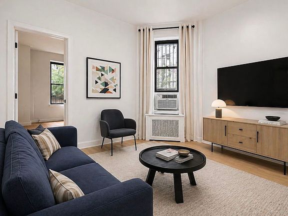 2nd image of 225 W 20th St APT 4W