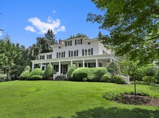 570 North St, Harrison, NY 10528