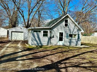 330 Astor Ave, Lansing, MI 48910