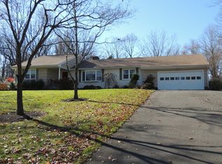 28 Cardinal Cir, Trumbull, CT 06611