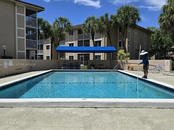 10001 W Atlantic Blvd APT 119, Pompano Beach, FL 33071