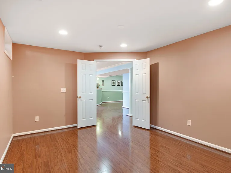 8416 Churchside Dr — Photo 67