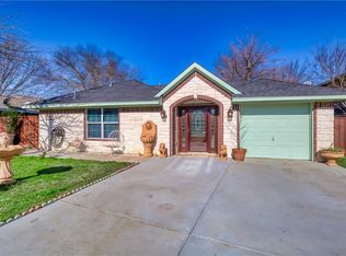 523 Glen Cove St, Seagoville, TX 75159